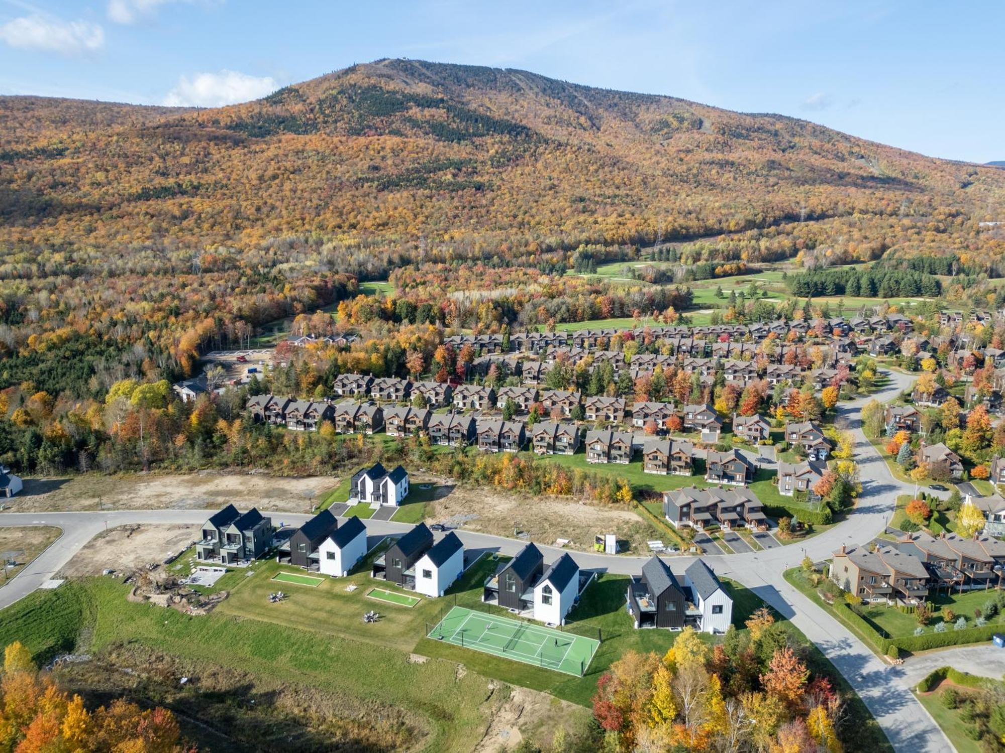 Sofa Villas Mont Sainte-Anne بيوبره المظهر الخارجي الصورة