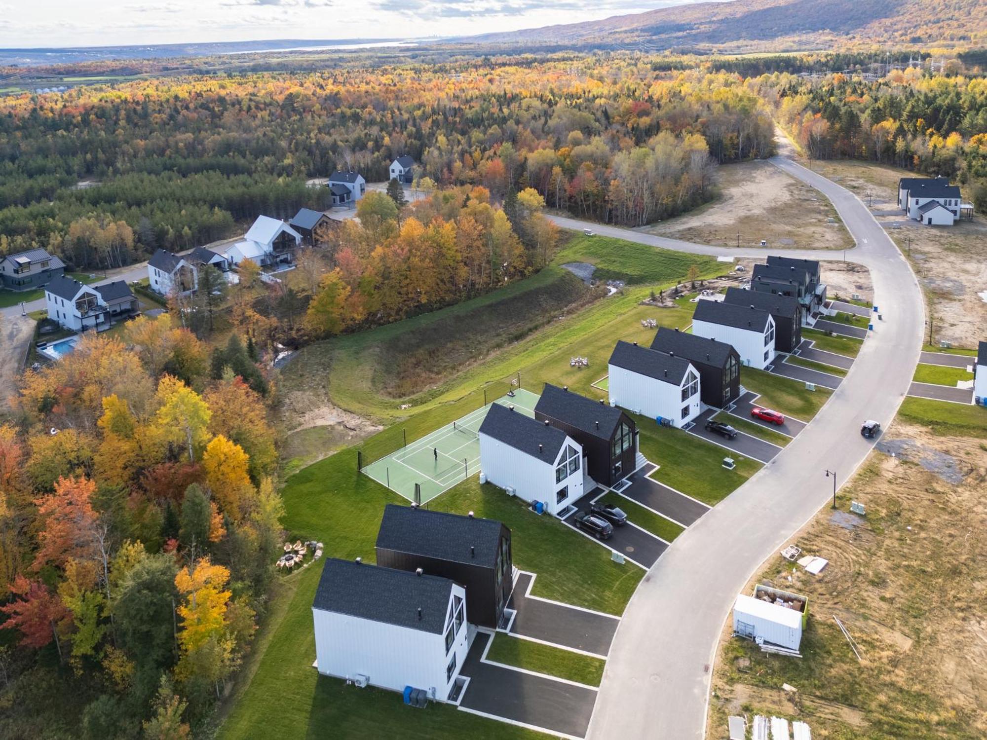 Sofa Villas Mont Sainte-Anne بيوبره المظهر الخارجي الصورة
